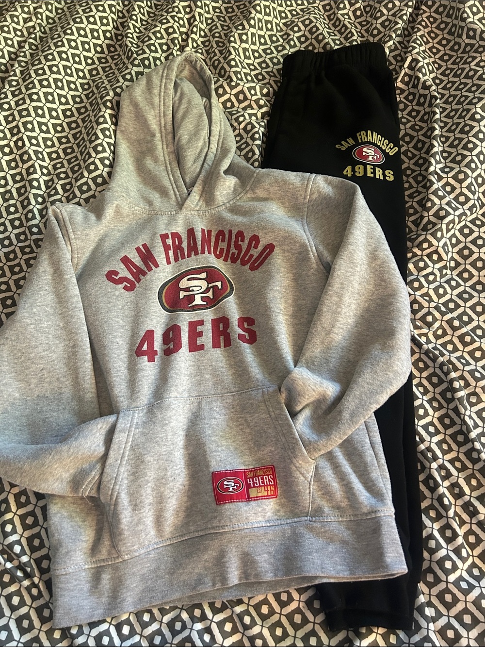 NFL San Francisco 49ers Gray and Black Kids Zip Up Matching Set
